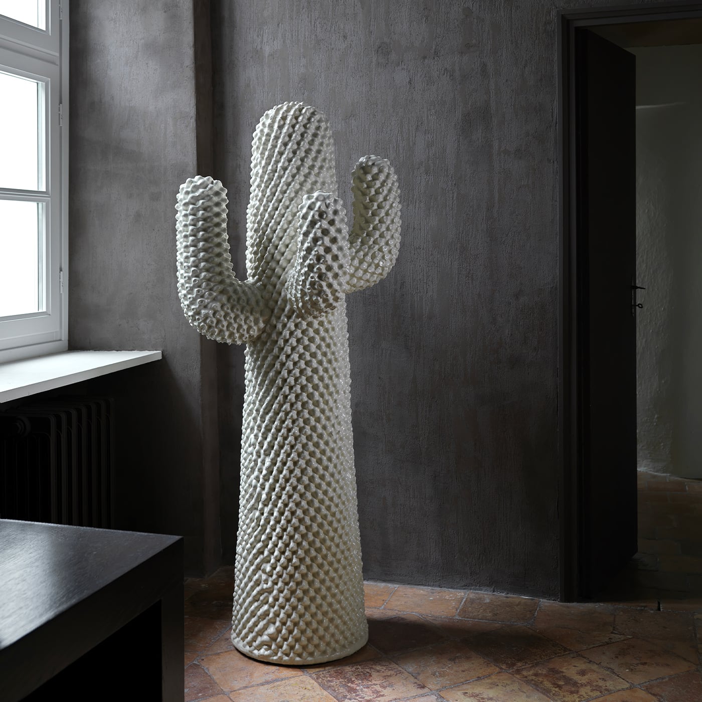 Gufram Another White Cactus Appendiabiti