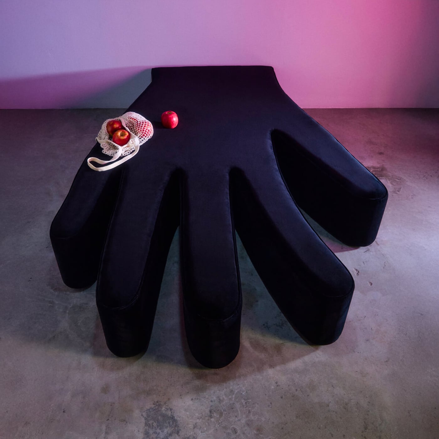Gufram Mano Scultura/Pouf