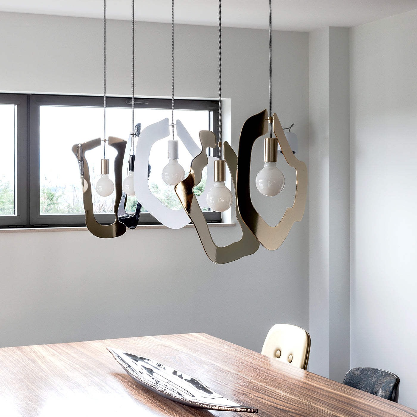 Hind Rabii Esprit Ya-Ya Sospensione