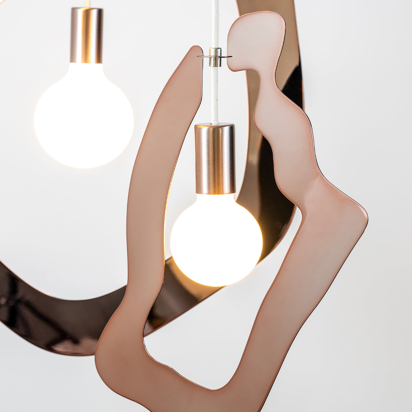 Hind Rabii Esprit Ya-Ya Sospensione