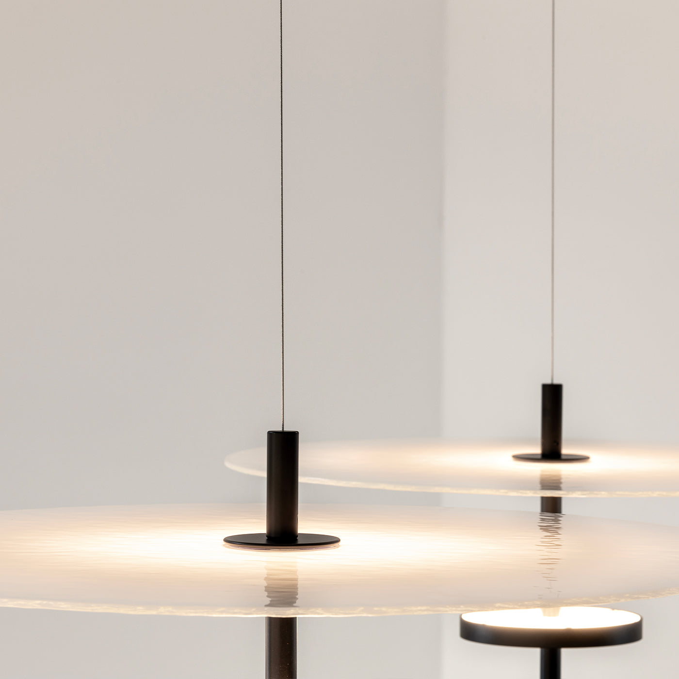 Hind Rabii Trezero Sospensione