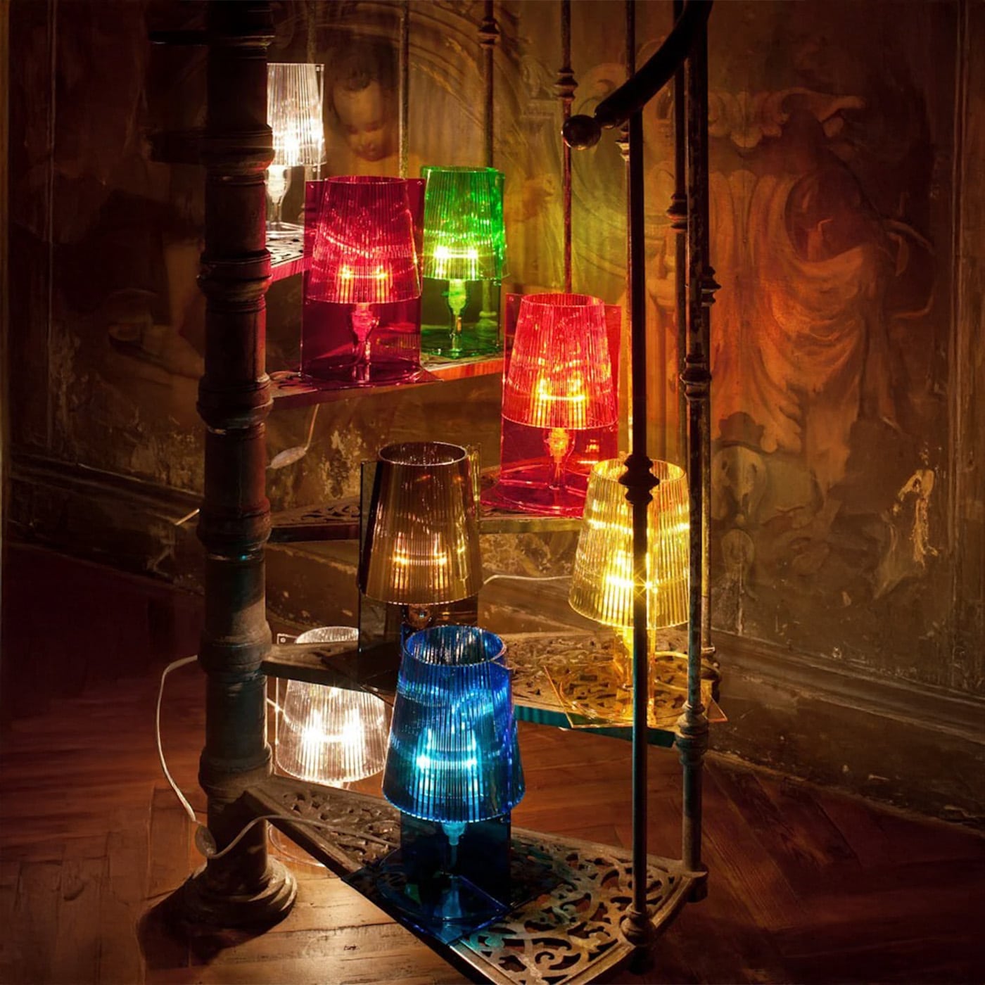 Kartell Take Lampada da tavolo