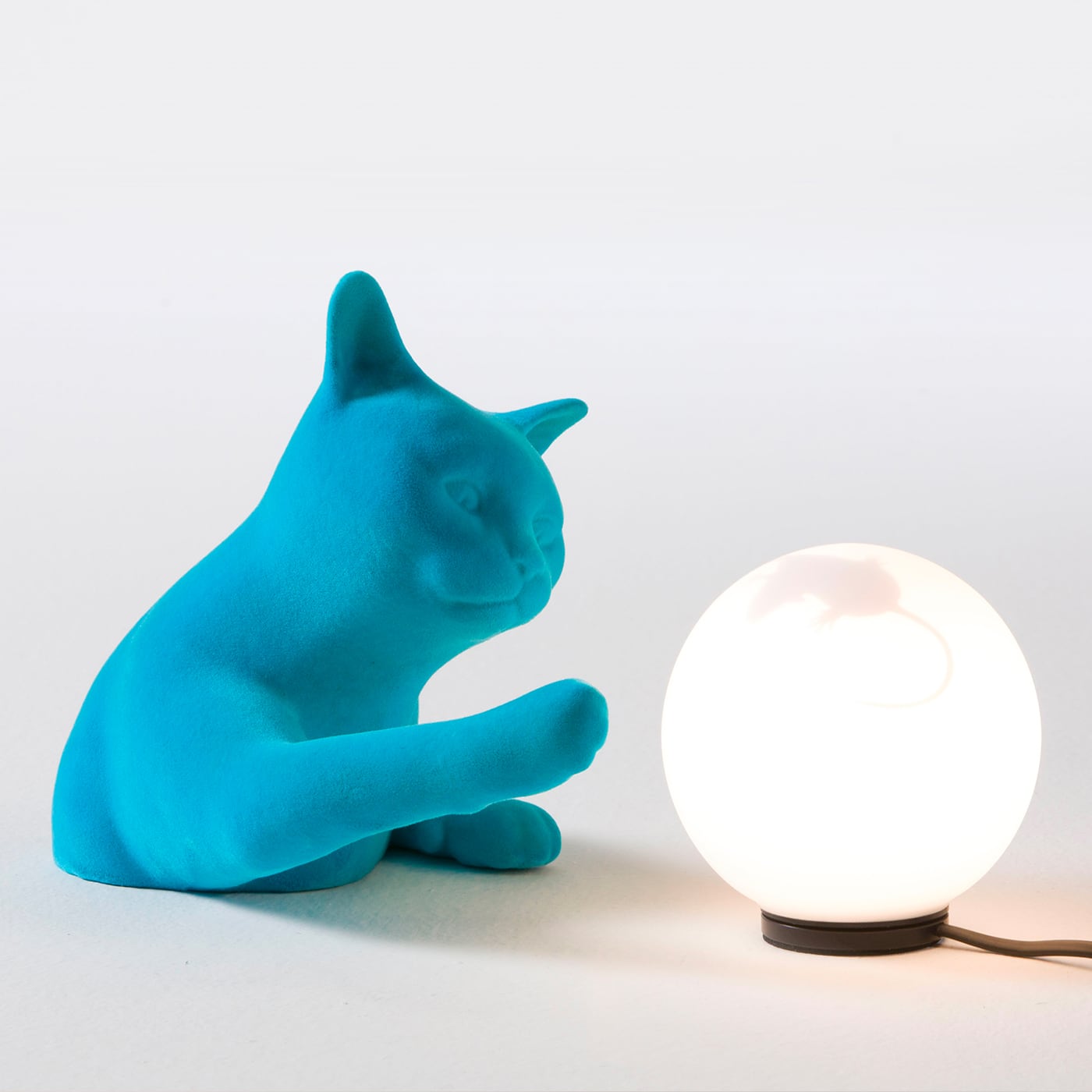 Karman Maoo Velvet Lampada da tavolo