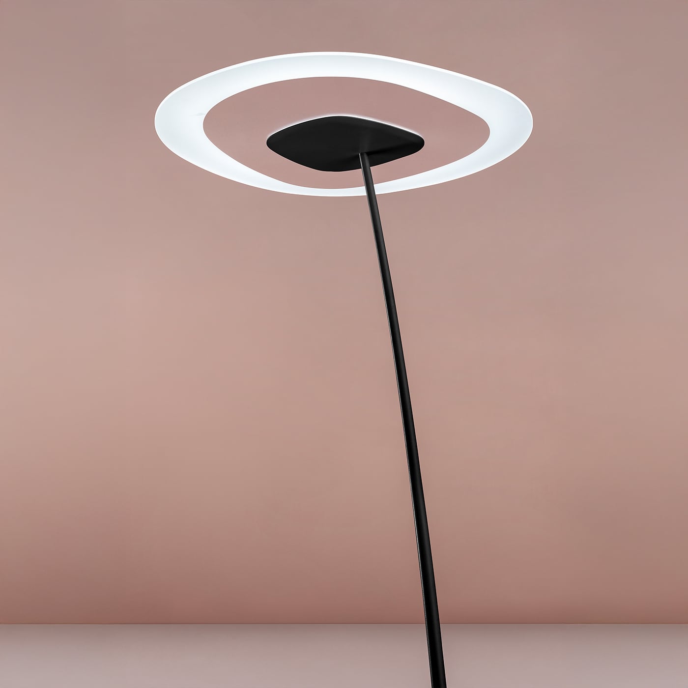 Linea Light Antigua Piantana