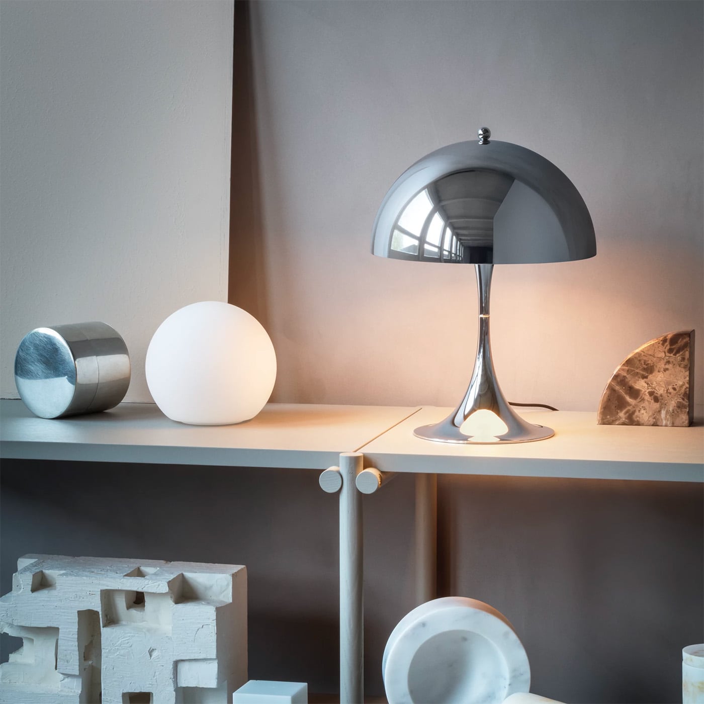 Louis Poulsen Panthella 250 Lampada da tavolo