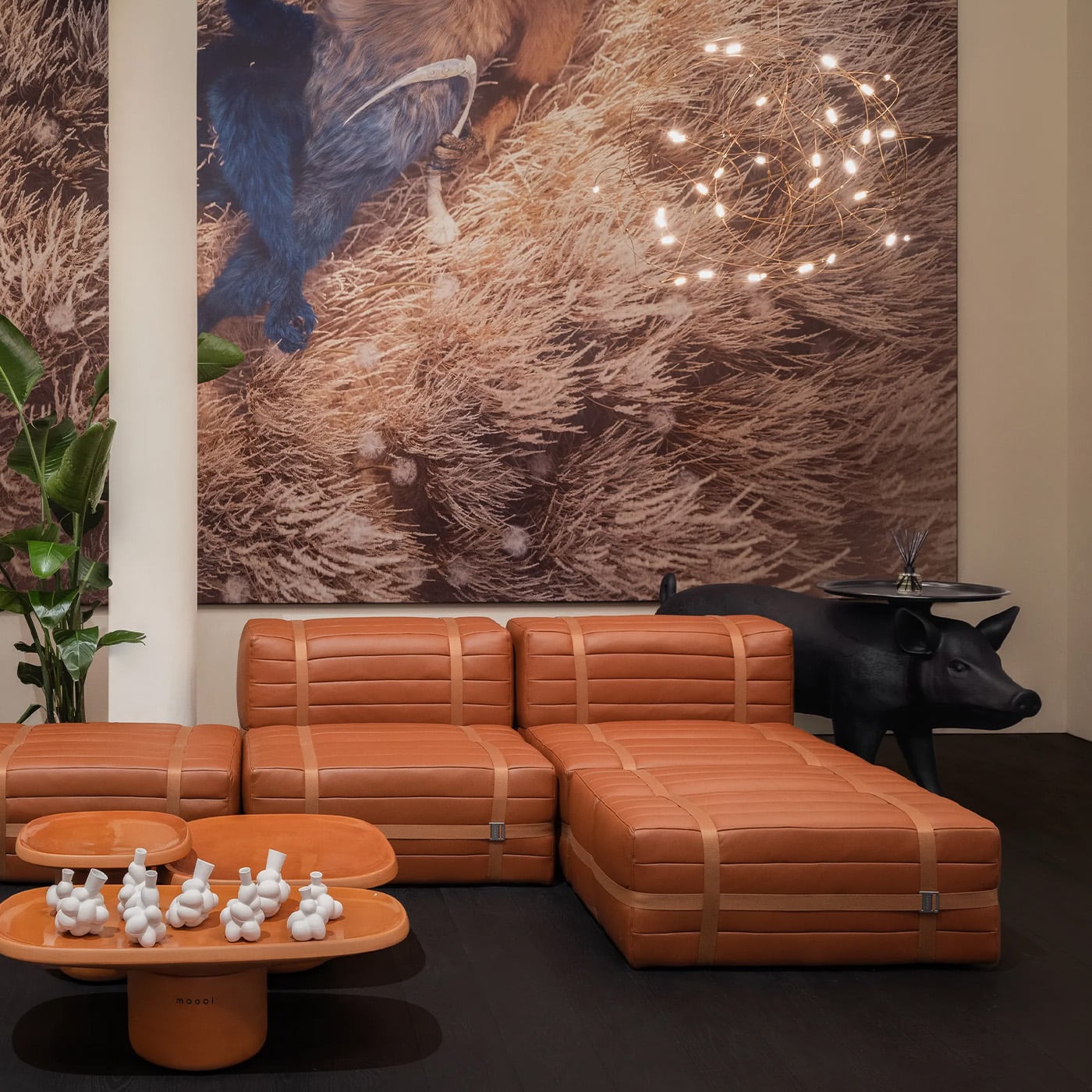 Moooi Pig Table