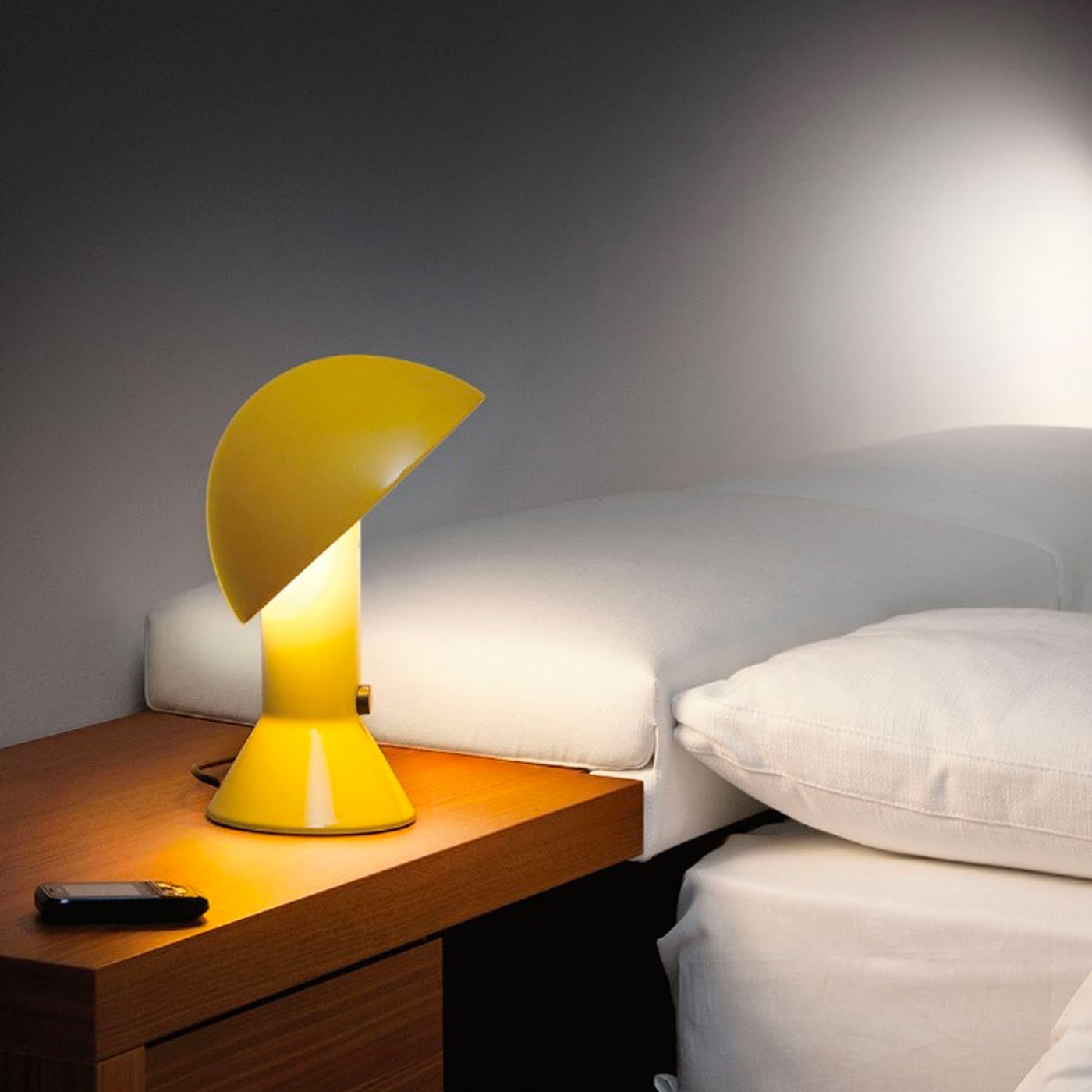 Martinelli Luce Elmetto Lampada da tavolo