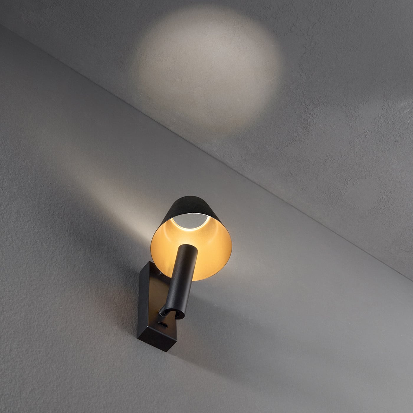 Perenz Reverse Applique