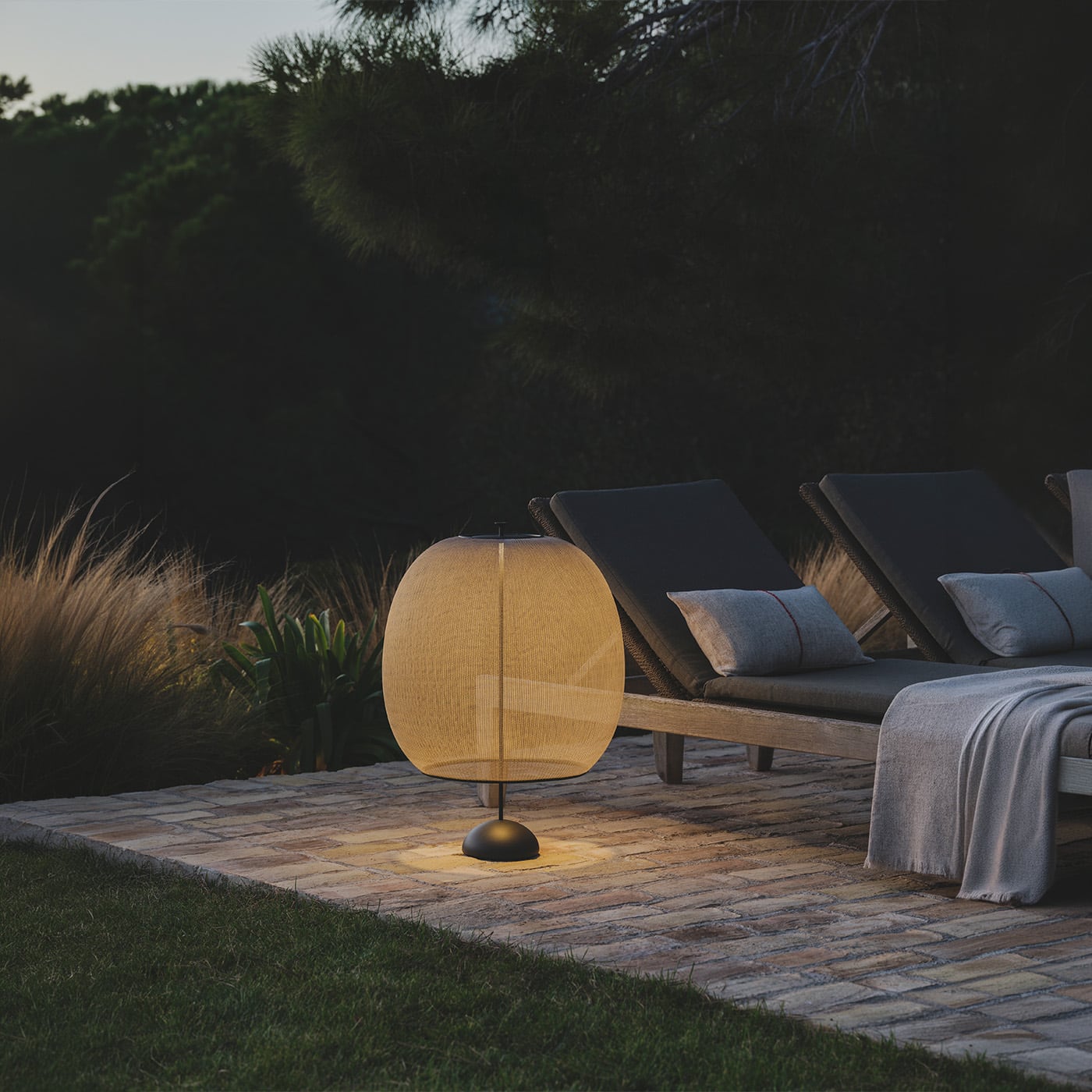 Vibia Closer Piantana Outdoor