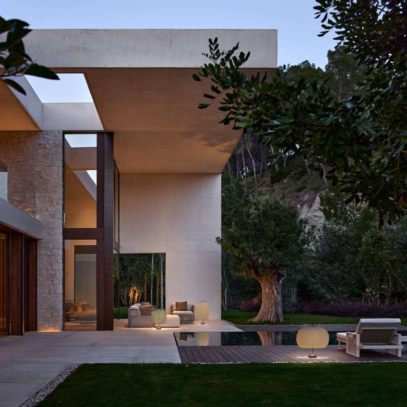 Vibia Closer Piantana Outdoor