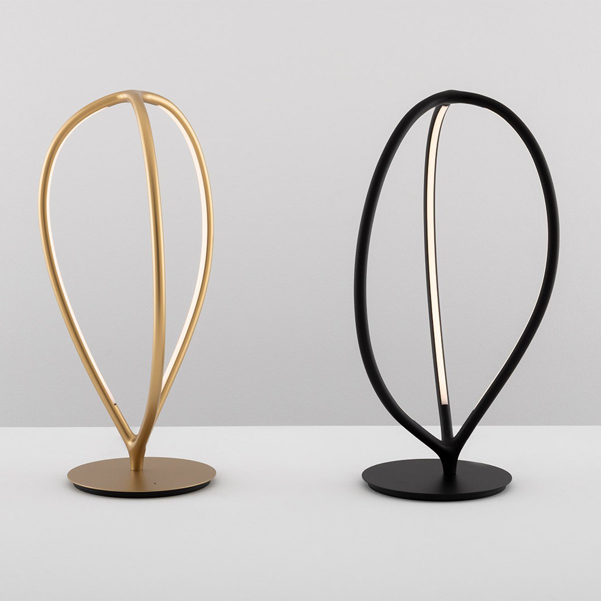 Artemide Arrival Lampada da tavolo