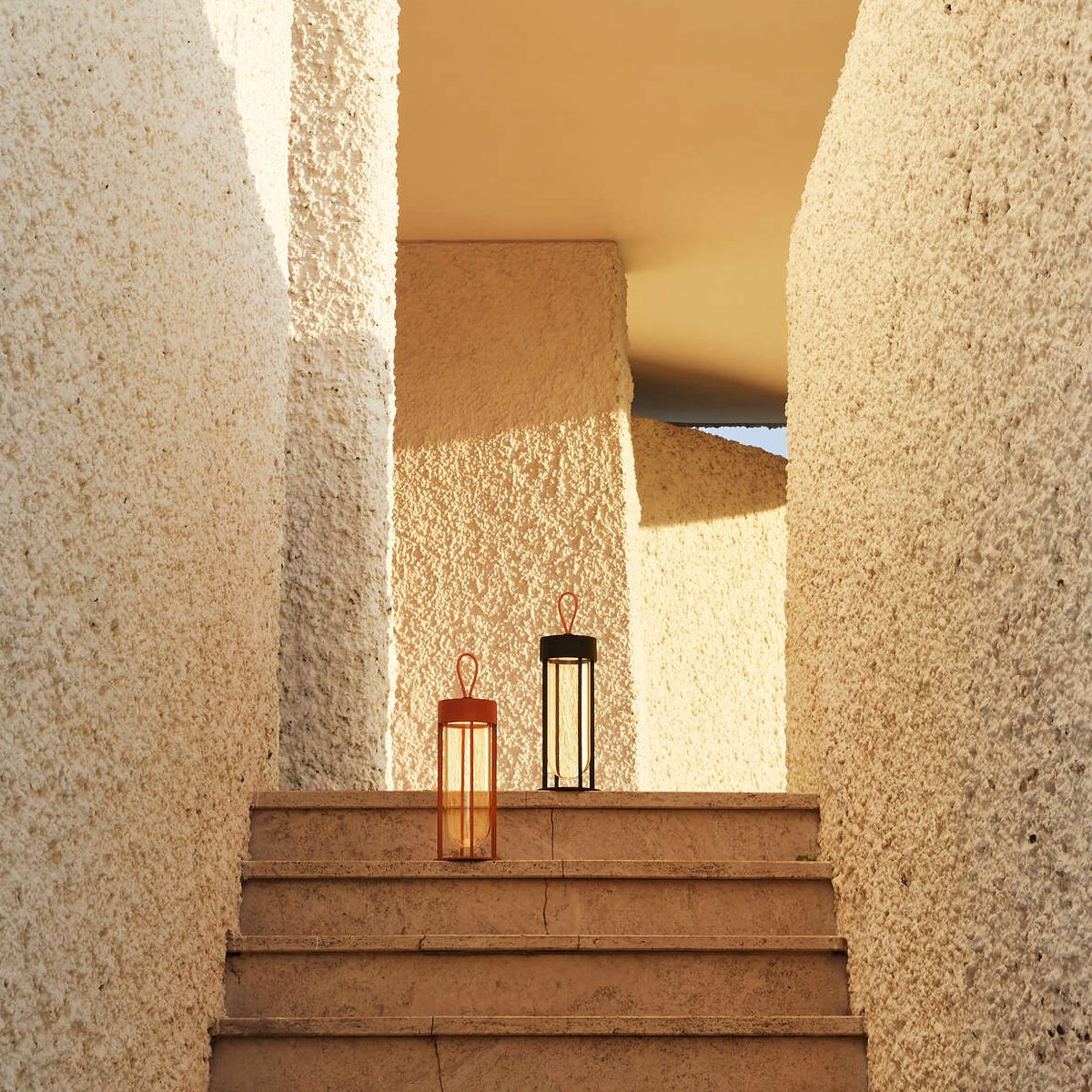 Flos In Vitro Unplugged