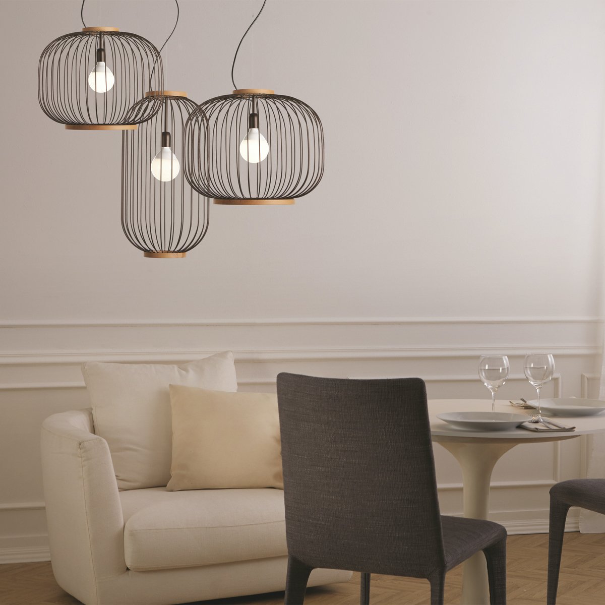 Tooy Chaplin Sospensione