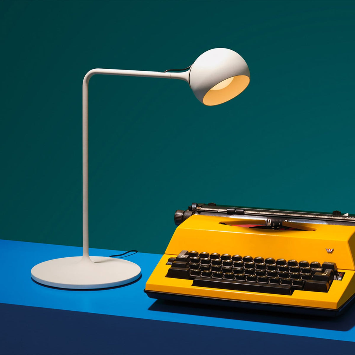 Artemide Ixa Lampada da Tavolo