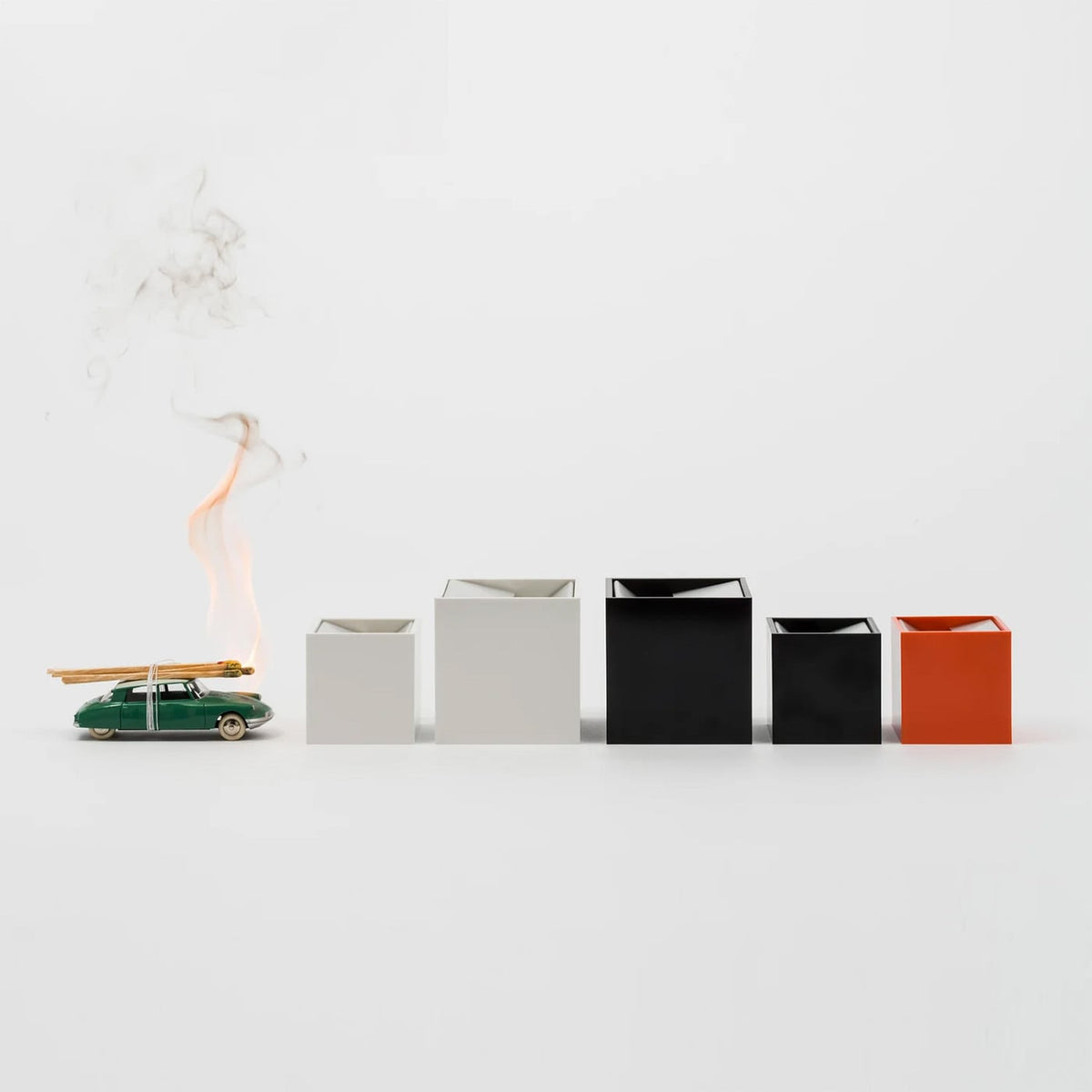 Danese Milano Cubo Posacenere