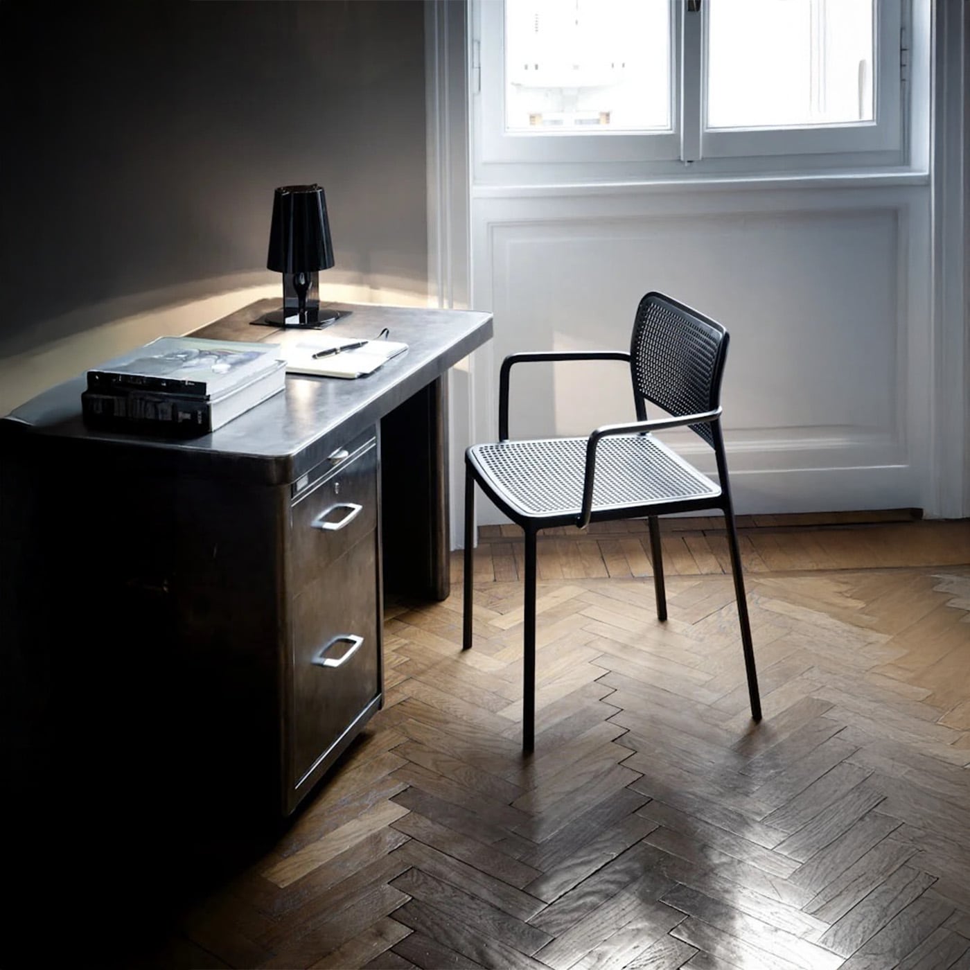 Kartell Take Lampada da tavolo