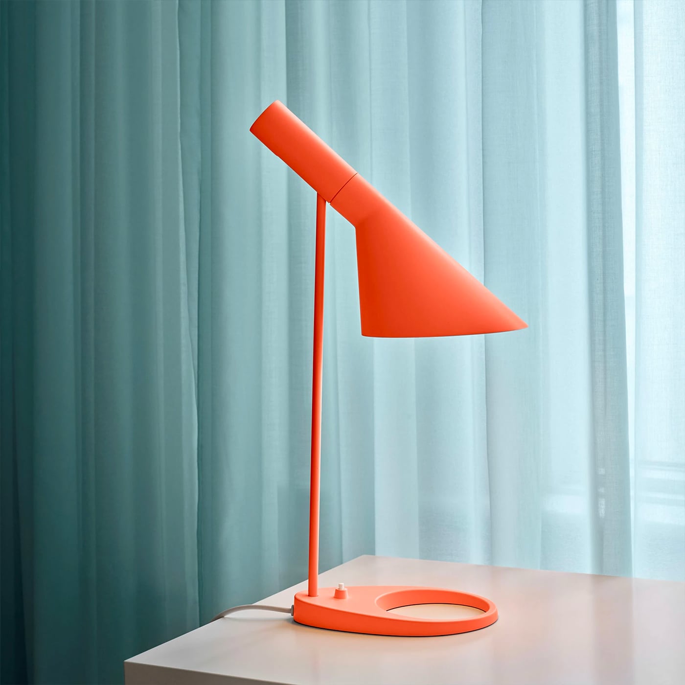 Louis Poulsen AJ Mini Lampada da tavolo