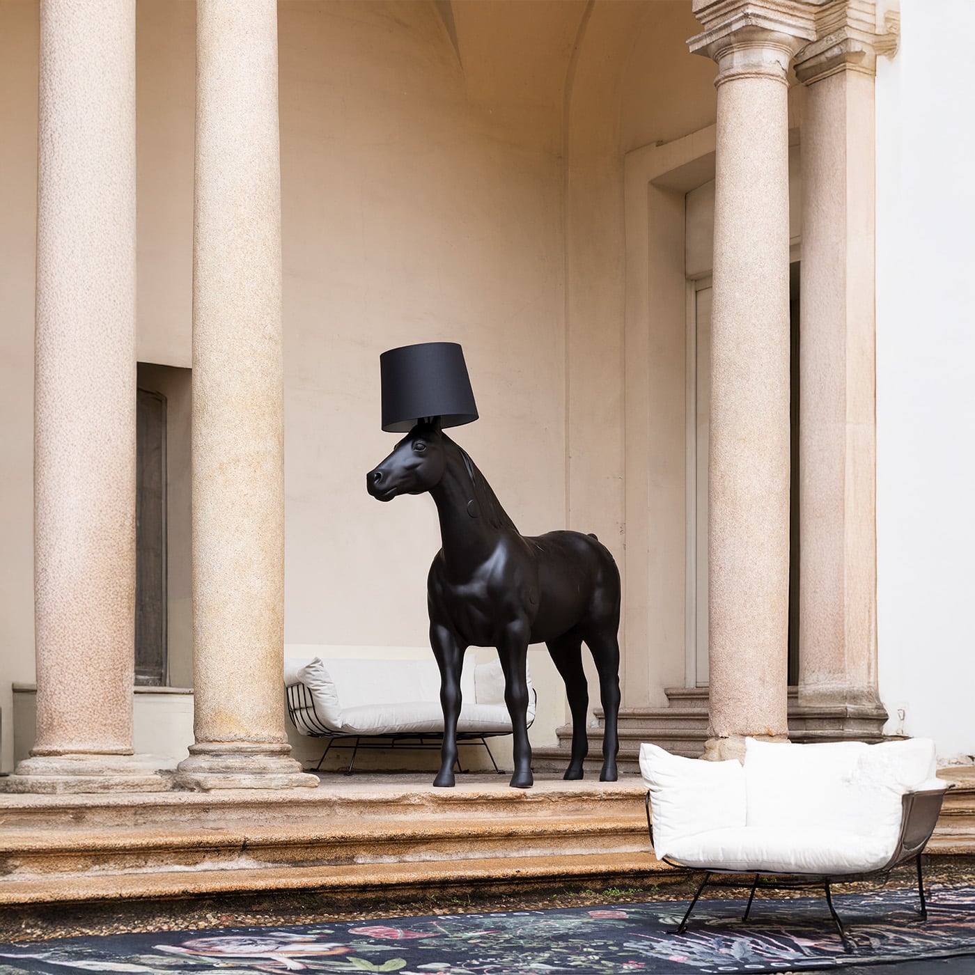 Moooi Horse Lamp