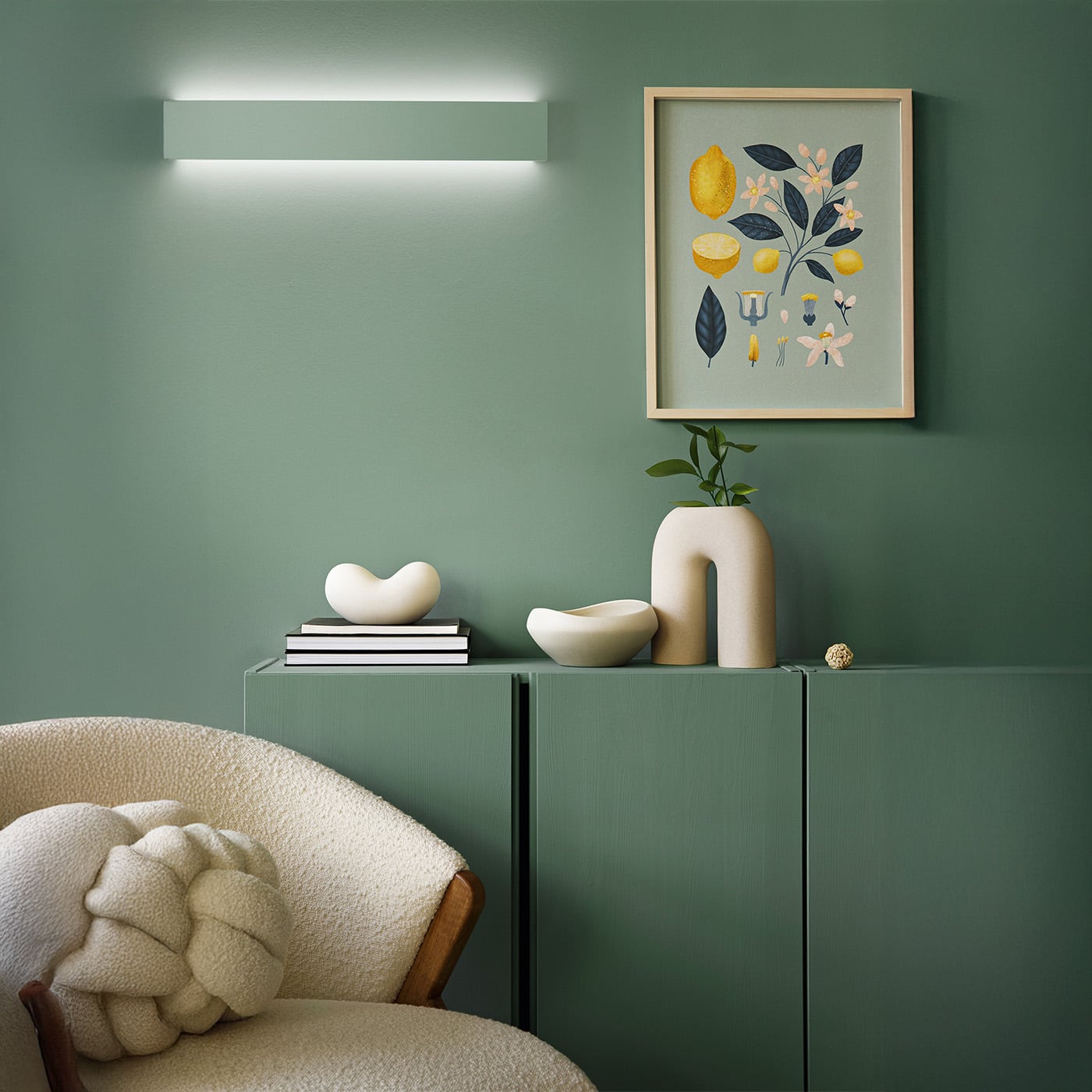 Perenz Wall Applique