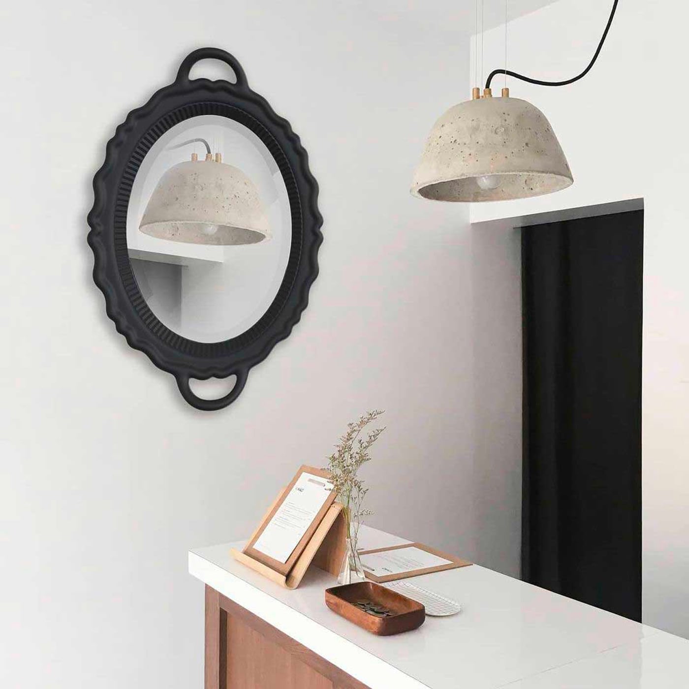 Qeeboo Plateau Miroir Specchio con cornice
