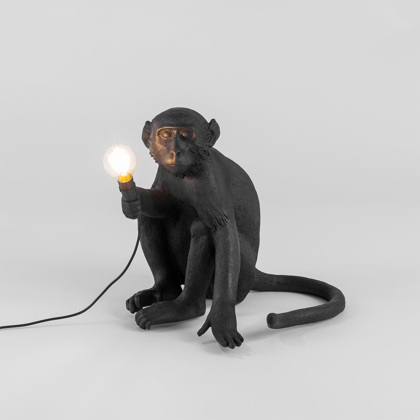 Seletti Monkey Sitting Lampada da terra