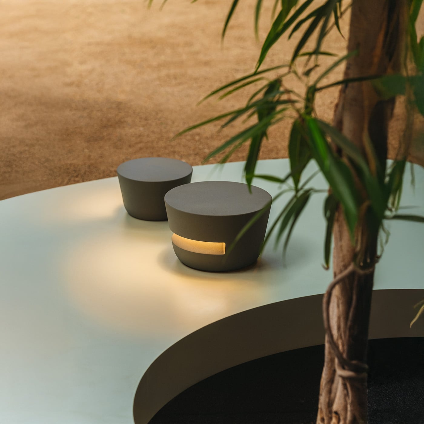 Vibia Dots 4695/97 Lampada da terra Esterno