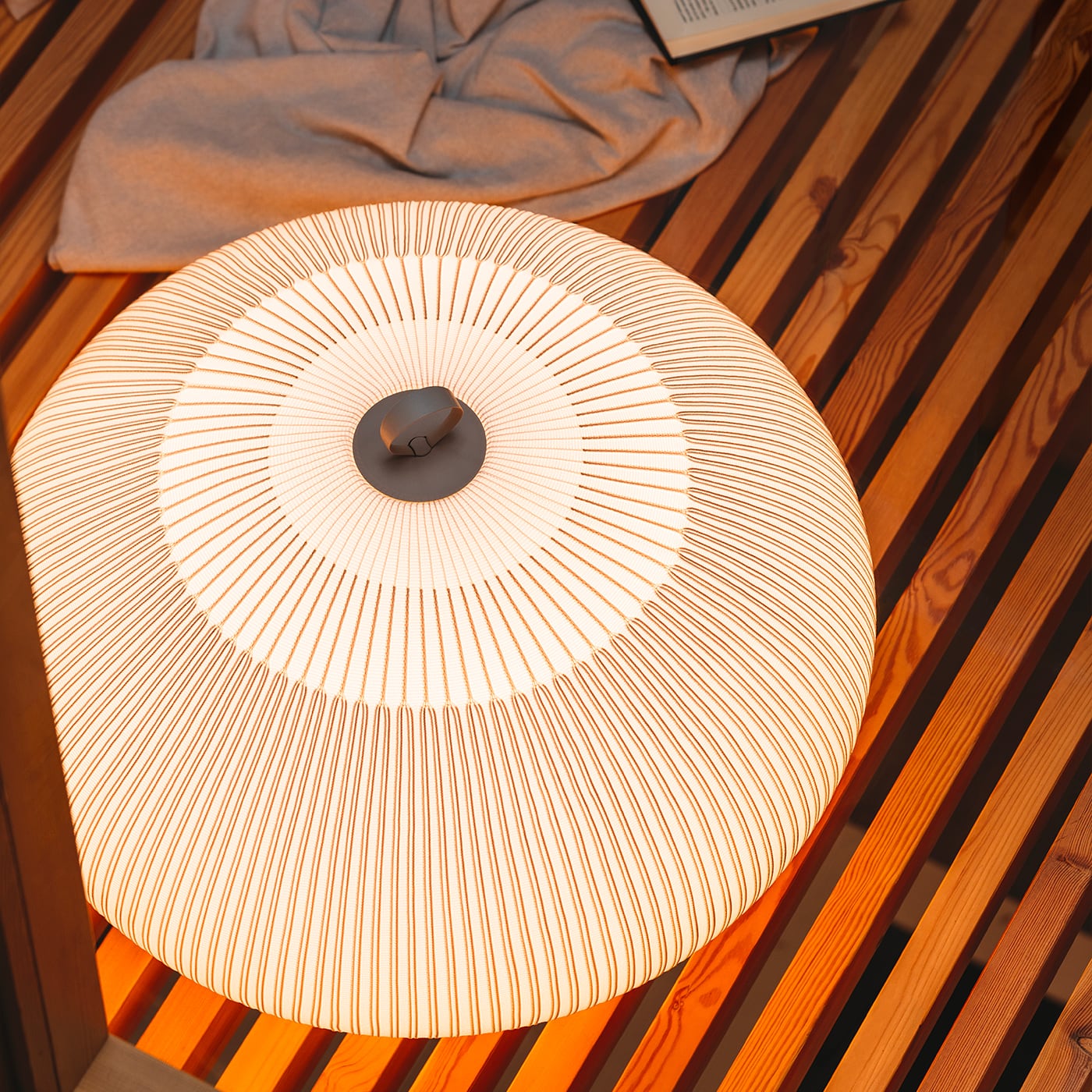 Vibia Knit Lampada da terra