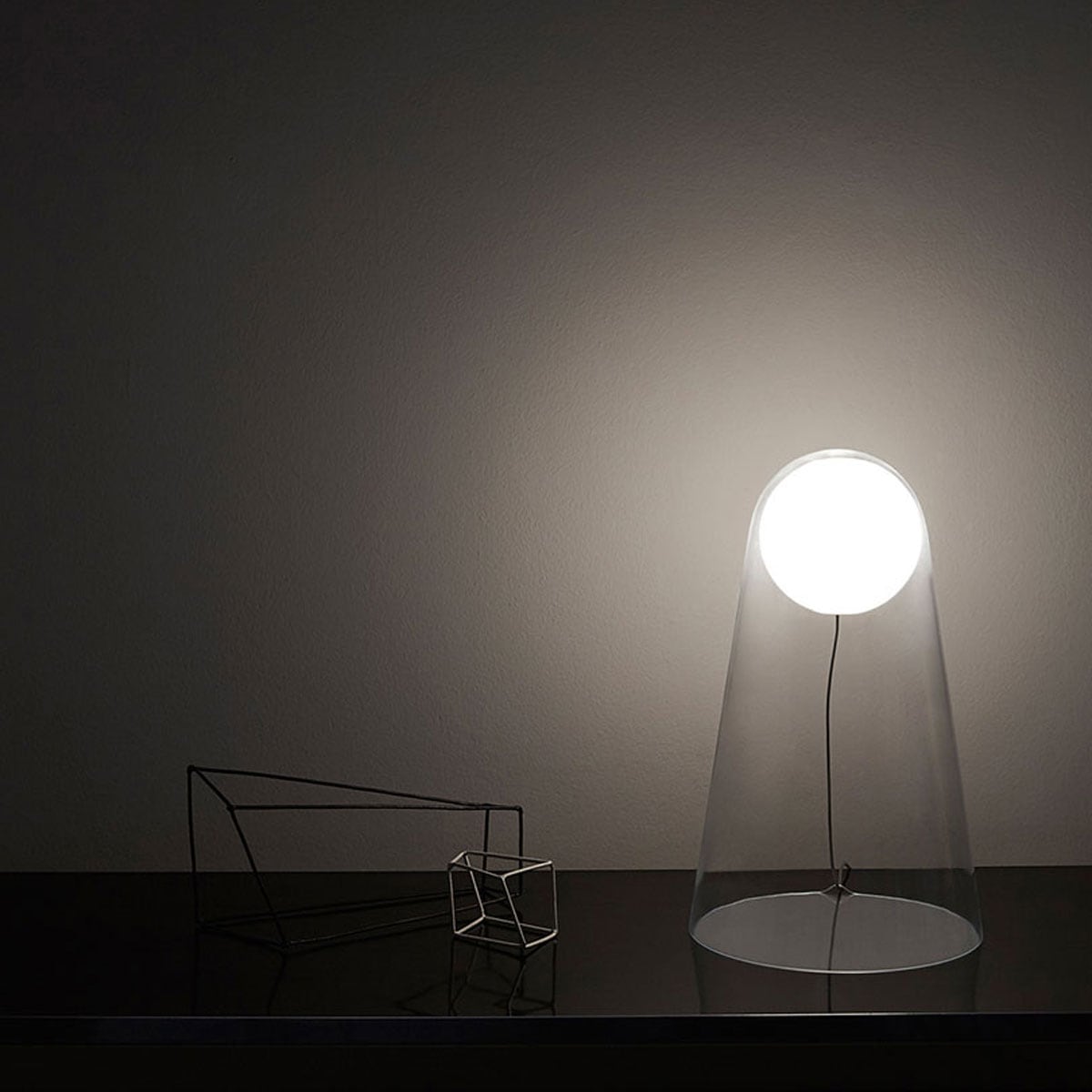 Foscarini Satellight Lampada da tavolo