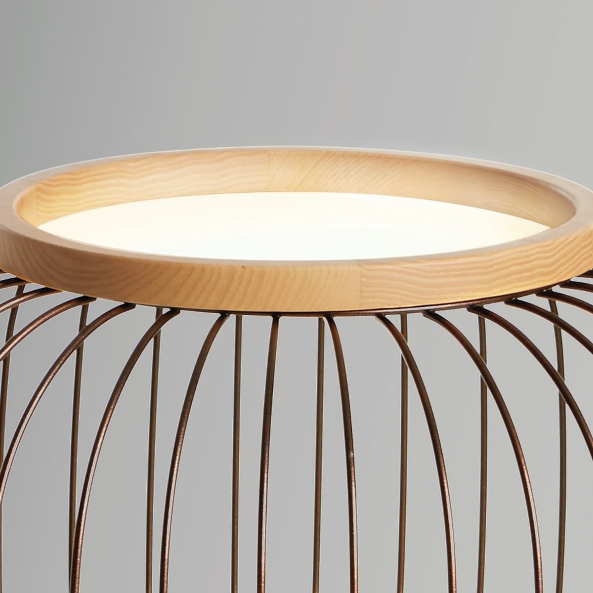 Tooy Chaplin Piantana