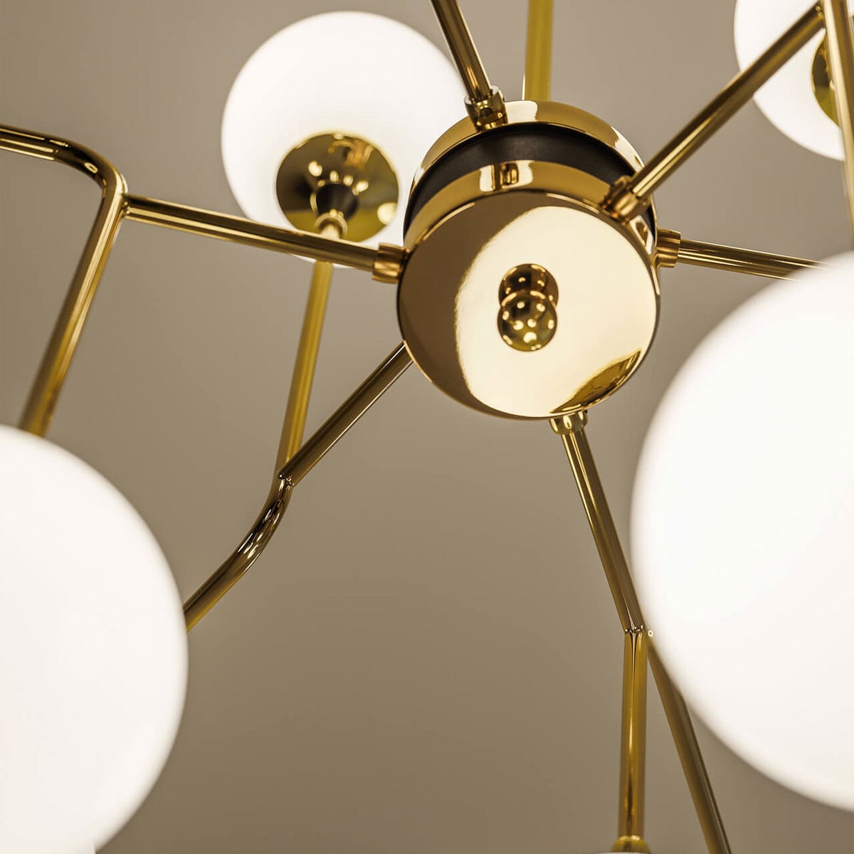 Stilnovo Galassia Sospensione